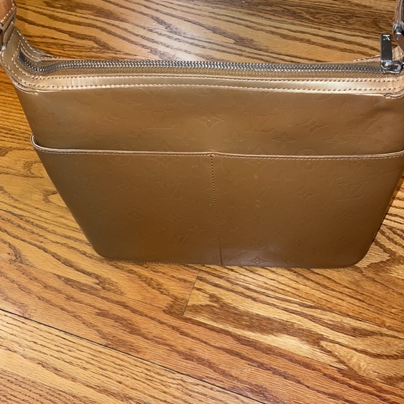 AUTHENTIC LV - Picture 10 of 16